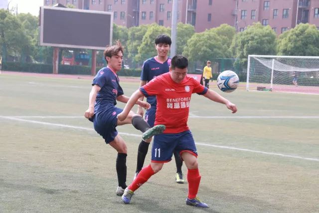 前TVB主持淡出近三十年现身，曾历车祸身心受创转投亚视